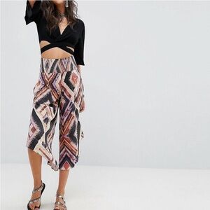 ✨ Free People | Miranda angular cropped capris | MEDIUM